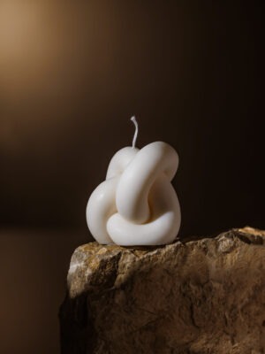 infinity knot candle