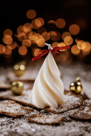 pilar xmas tree candle