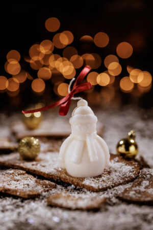 snowman candle