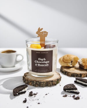 dark chocolate & biscuit candle