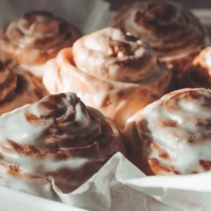 cinnamon roll wax melt cinnamon roll wax melt